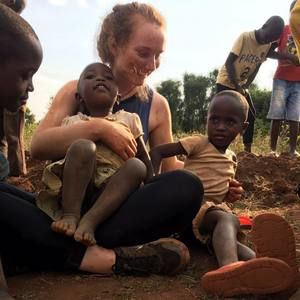 Meet your Posher, Julayne